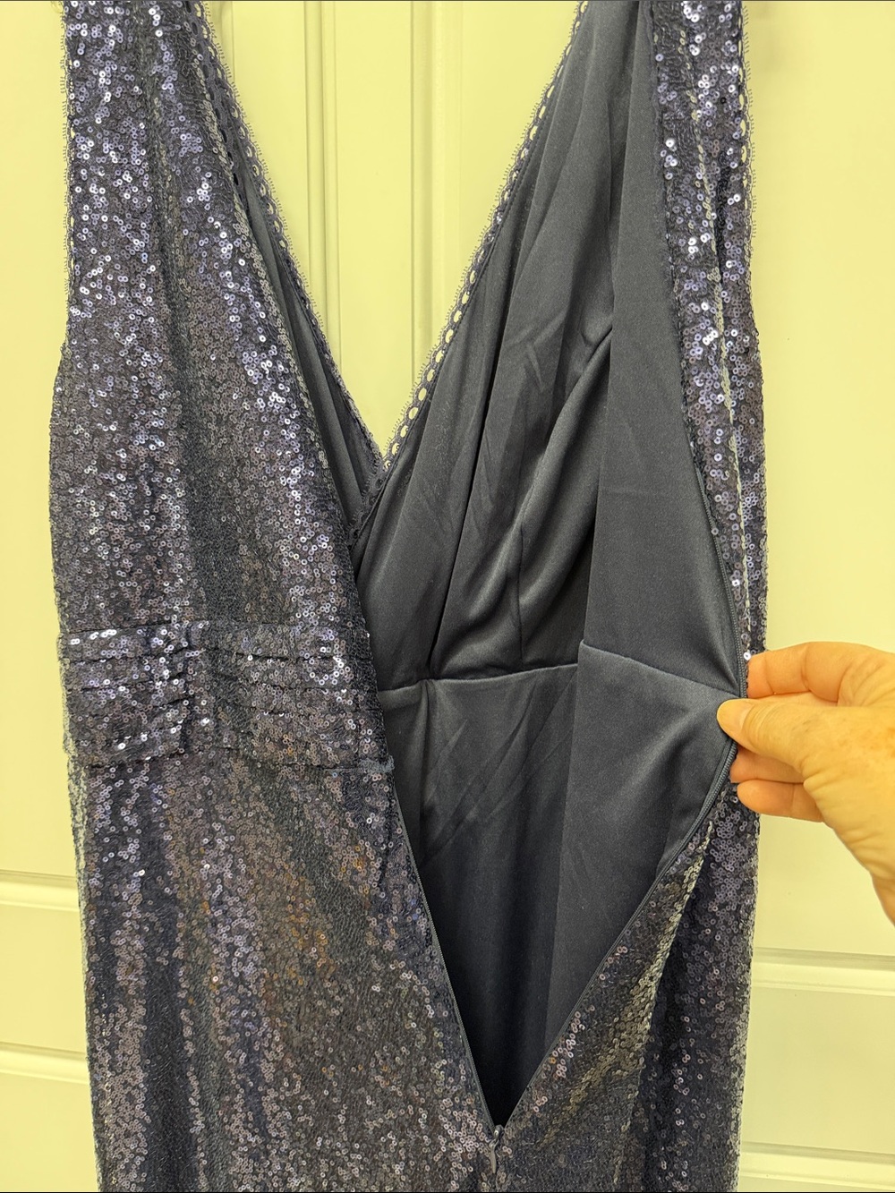 Kate Kasin Dark Blue Sequin Gown. Size 18W. New. - Picture 8 of 17
